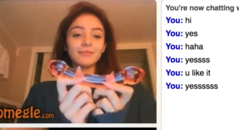 Horny Omegle Teen Show tits nude video